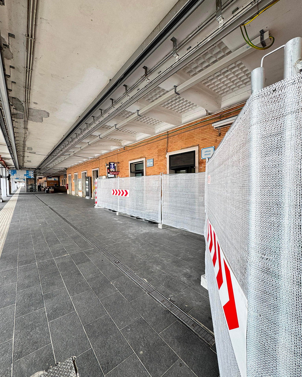 SALA STAZIONE FOGGIA (TRENITALIA) - FOGGIA