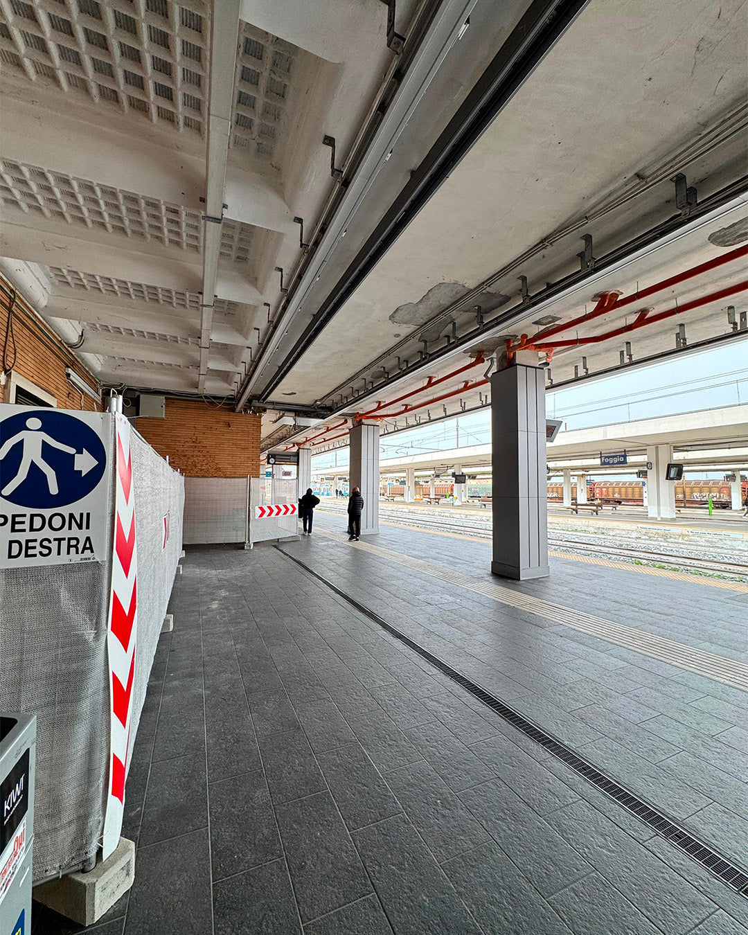 SALA STAZIONE FOGGIA (TRENITALIA) - FOGGIA