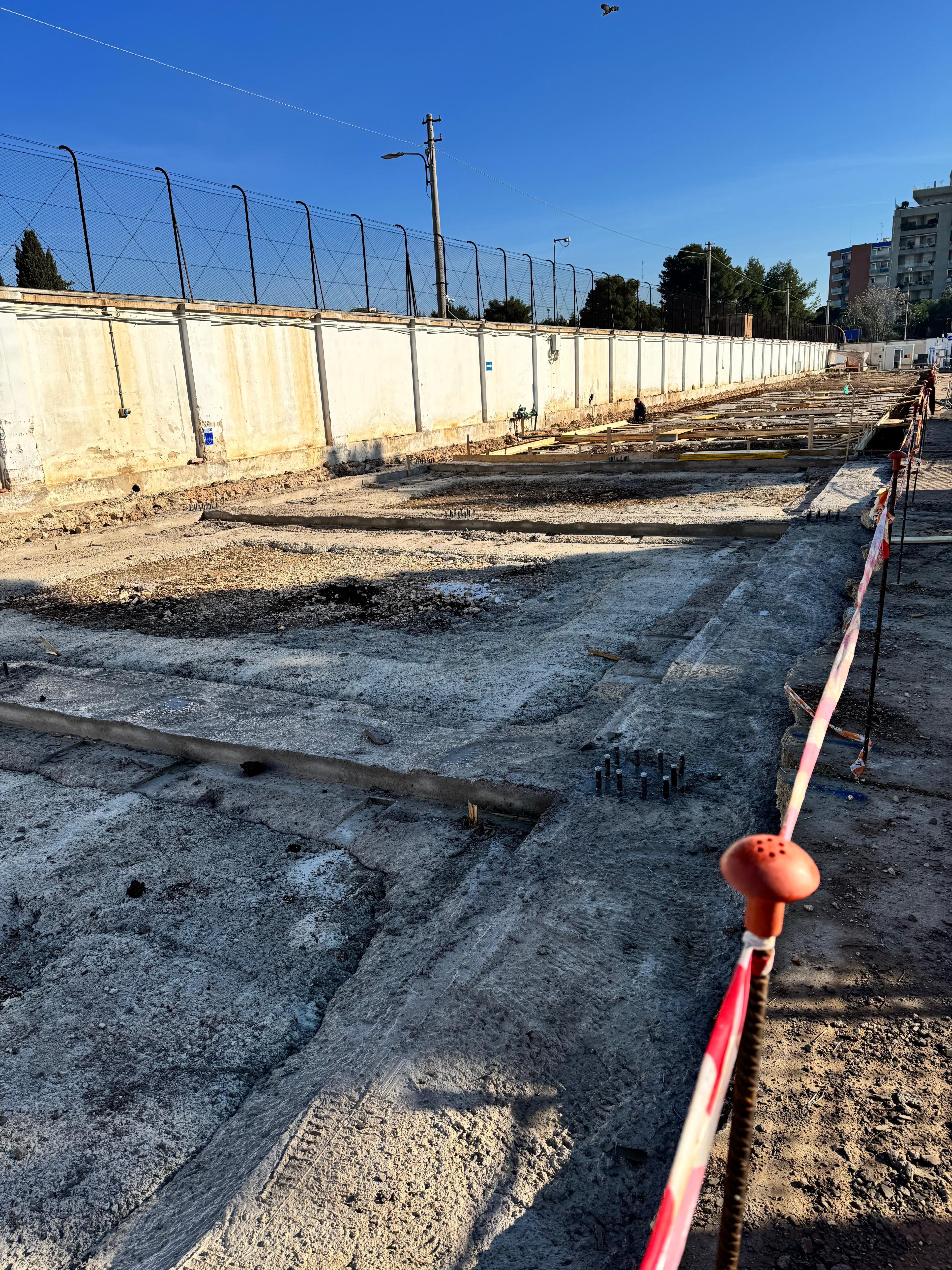 3 POLO LOGISTICO PER L’EMERGENZA - CASERMA PORCELLI - BARI (BA)