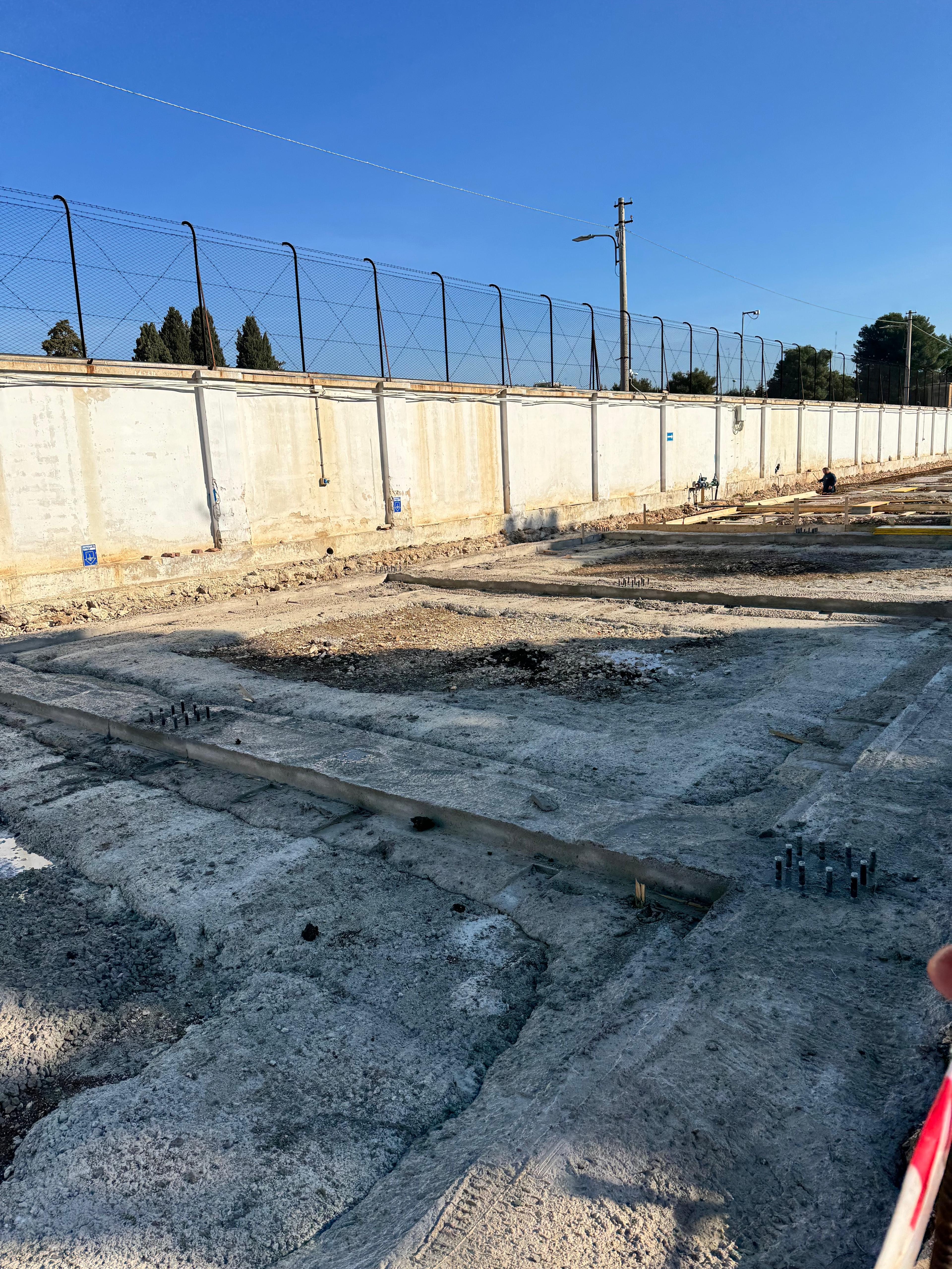 3 POLO LOGISTICO PER L’EMERGENZA - CASERMA PORCELLI - BARI (BA)